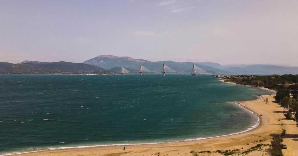 Patras Cozy Nest In The Vibrant City Center المظهر الخارجي الصورة