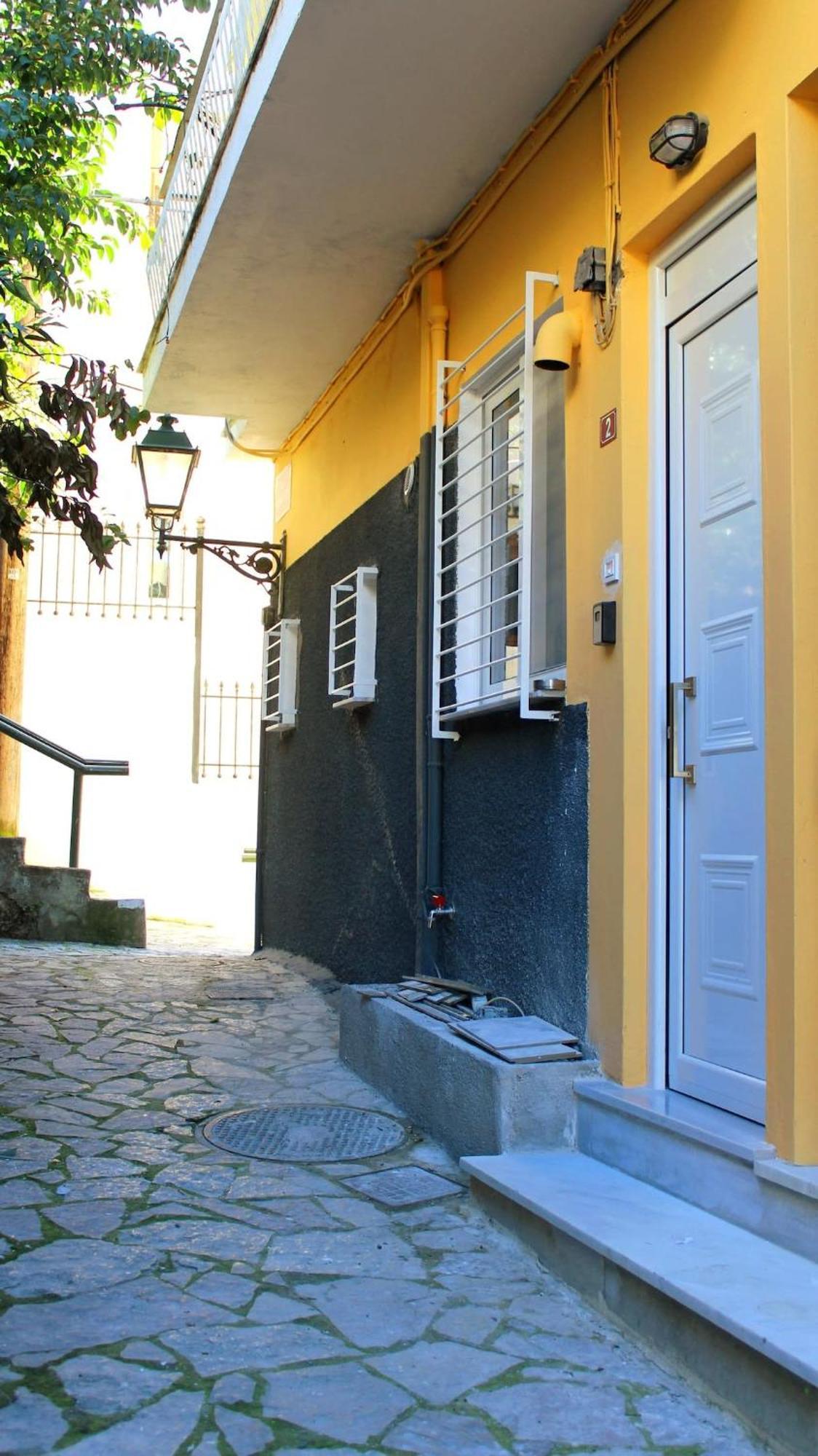 Patras Cozy Nest In The Vibrant City Center المظهر الخارجي الصورة